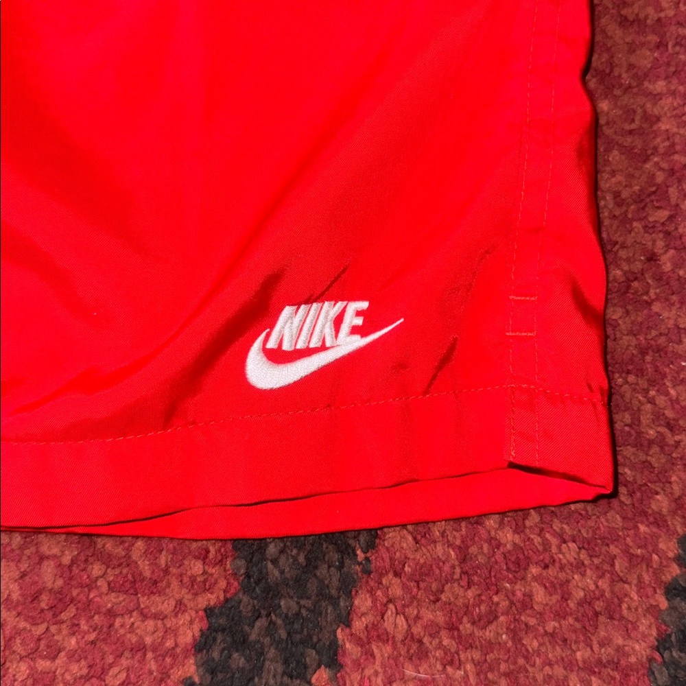 Men’s Nike Club Flow Shorts - Picture 2 of 7